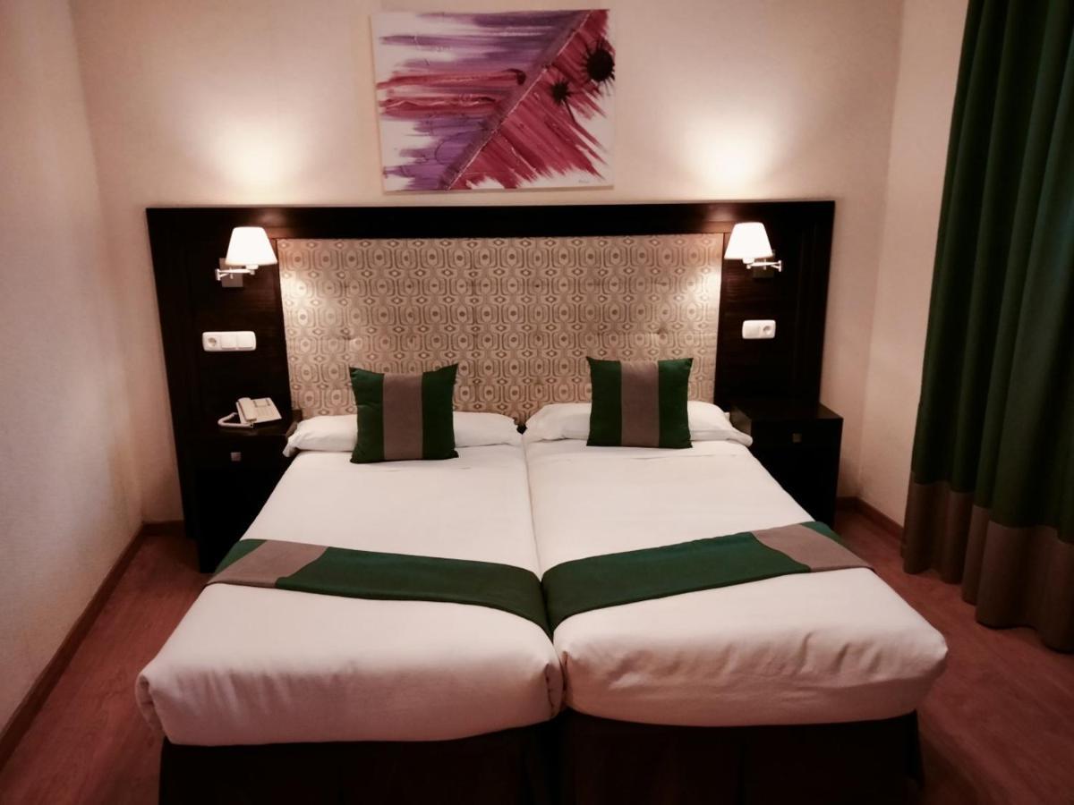 Hotel & Spa Plaza Arriate Eksteriør bilde