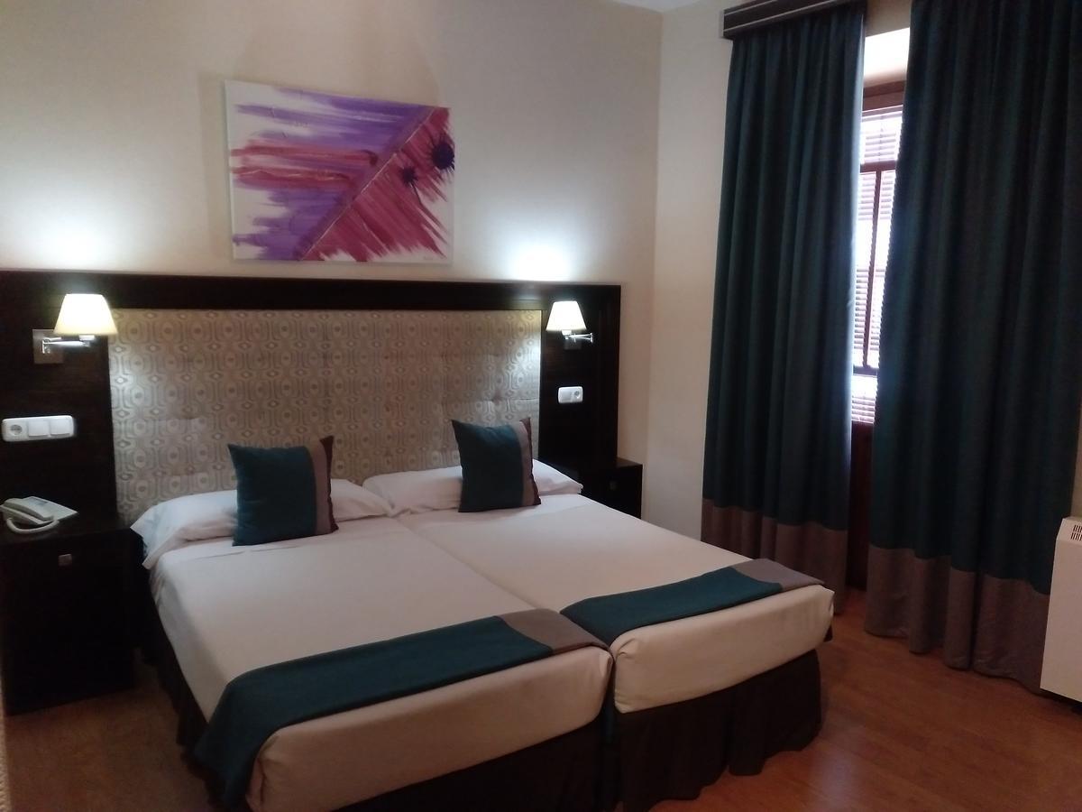 Hotel & Spa Plaza Arriate Eksteriør bilde